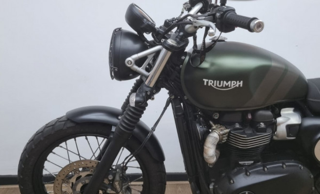TRIUMPH STREET SCRAMBLER 900cc 2022 Gasolina-3