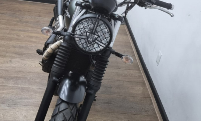 TRIUMPH STREET SCRAMBLER 900cc 2022 Gasolina-1
