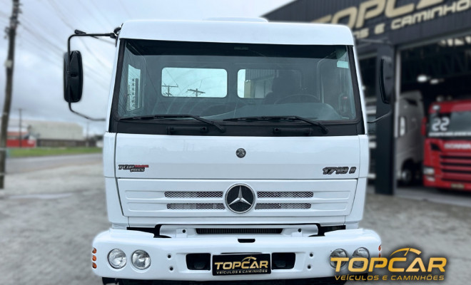 MERCEDES-BENZ 1718 3-Eixos 2p (diesel) 2009 Diesel